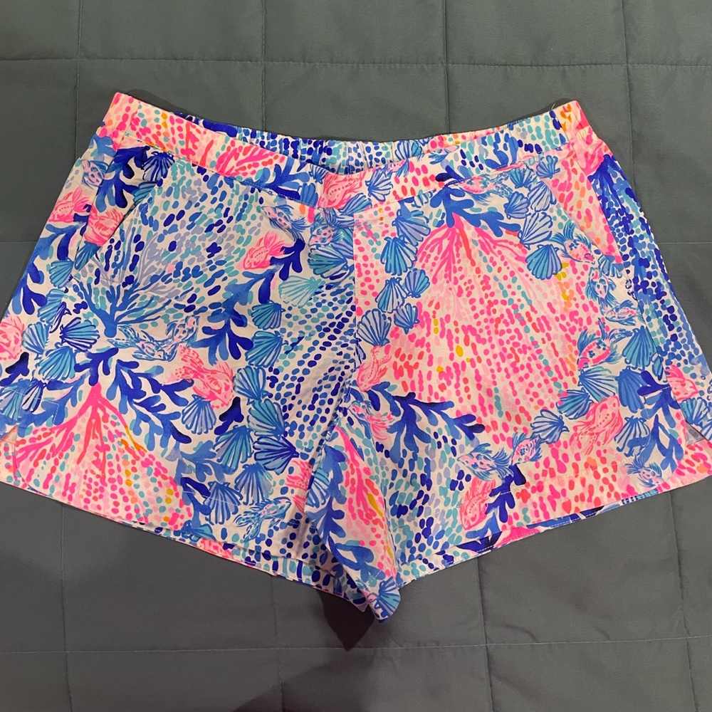 Lily Pulitzer women size 12 short.